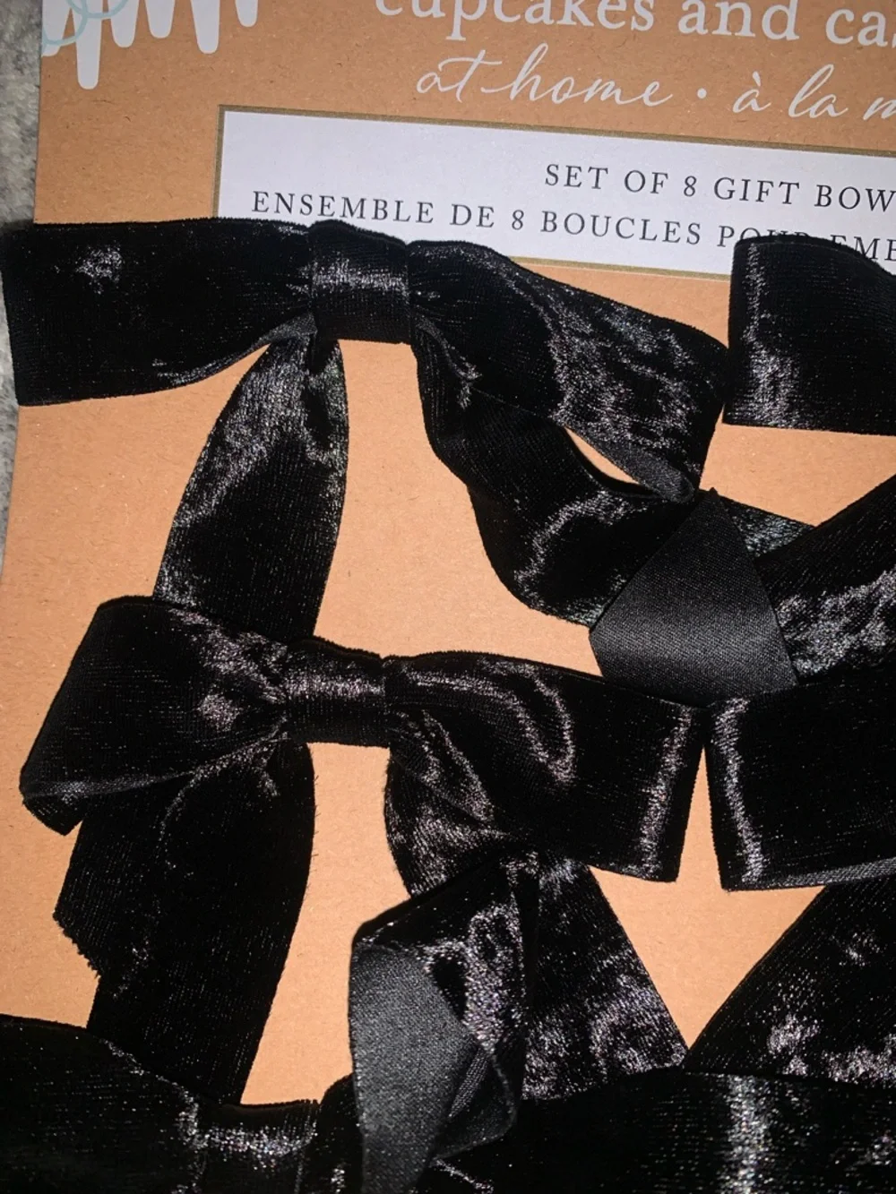 🆕- Cupcakes & Cashmere Black Velvet Gift Bows - Set of 8